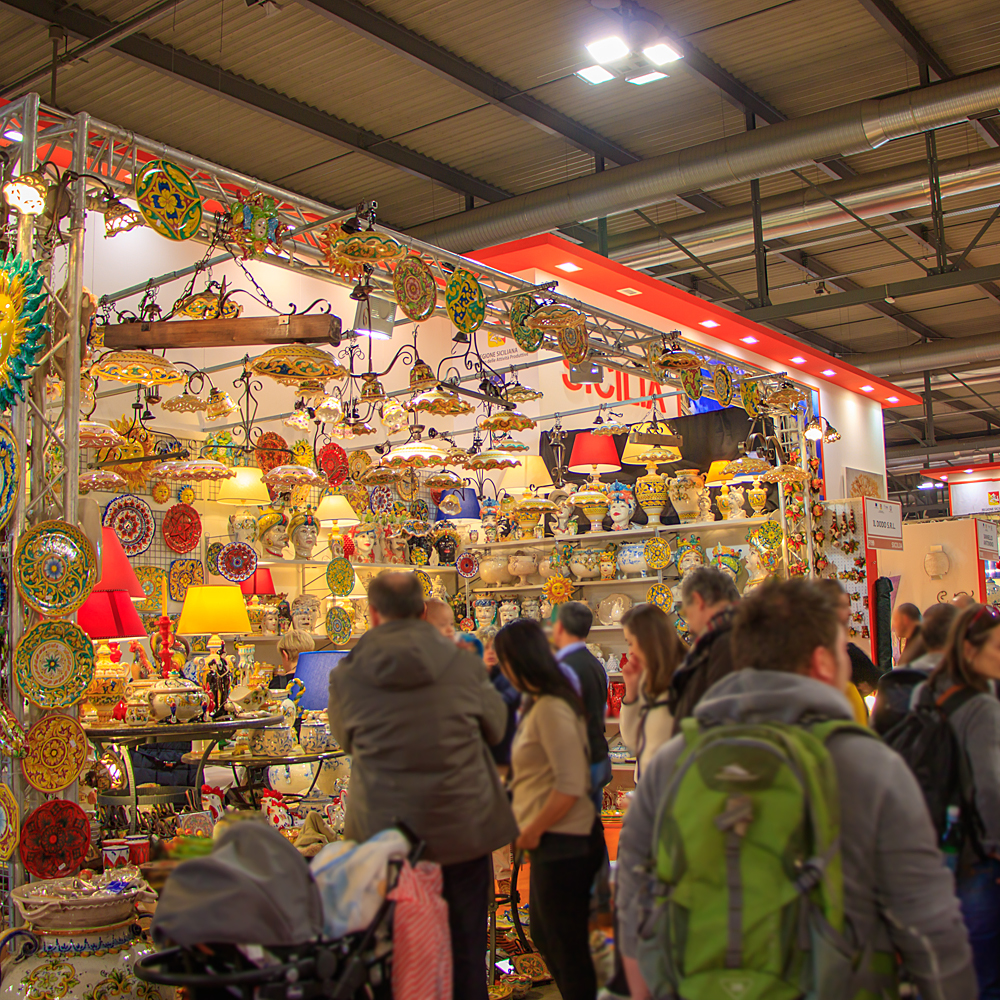 Weihnachtliche Handwerksmesse L'Artigiano in Fiera Handwerksmesse L'Artigiano in Fiera