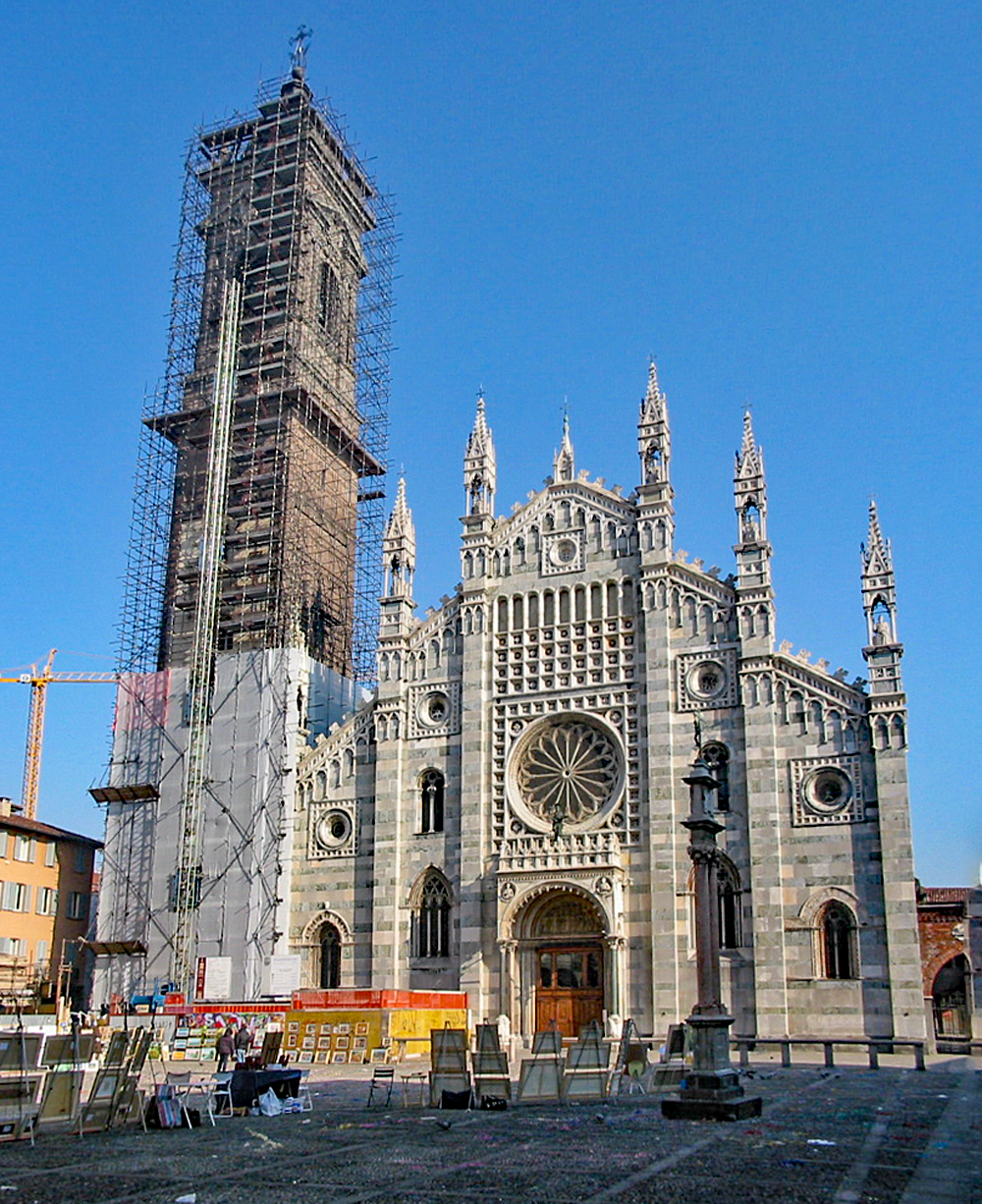 >Die Fassade des Doms nach der Rekonstruktion von Luca Beltrami